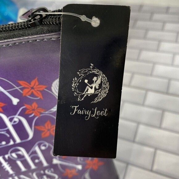 FairyLoot Arorb Pencil Case Holder The World Is Wild With Untamed Things - Picture 4 of 7